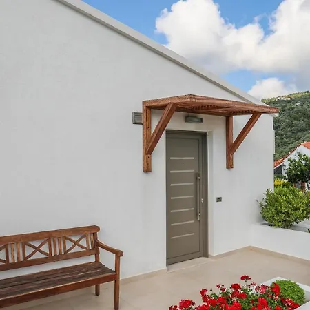 Vilă Georgia Skiathos