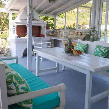 Georgia Villa Skiathos Town