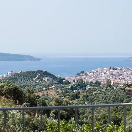 Georgia Villa Skiathos Town