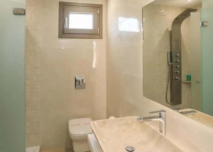 Georgia Skiathos Town