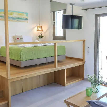 Georgia Villa Skiathos Town